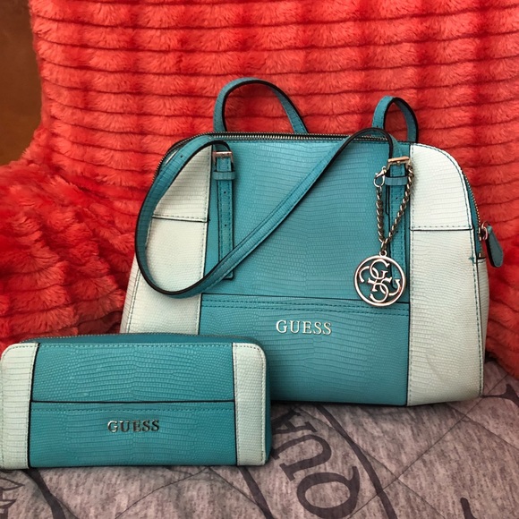 guess light blue handbag